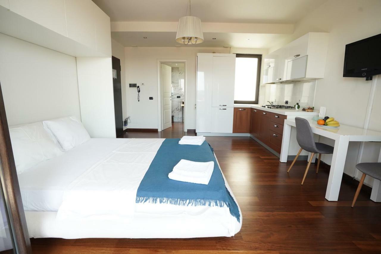 City Center Premium Apartments Bucarest Exterior foto